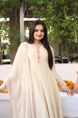 Cream embroidered silk blend salwar 2