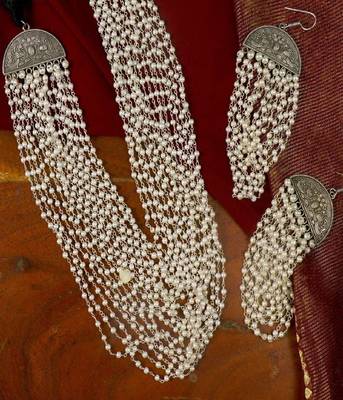Multilayer white pearl long necklace set 2