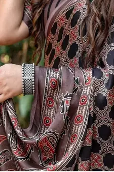 Antique jaali hand Kada