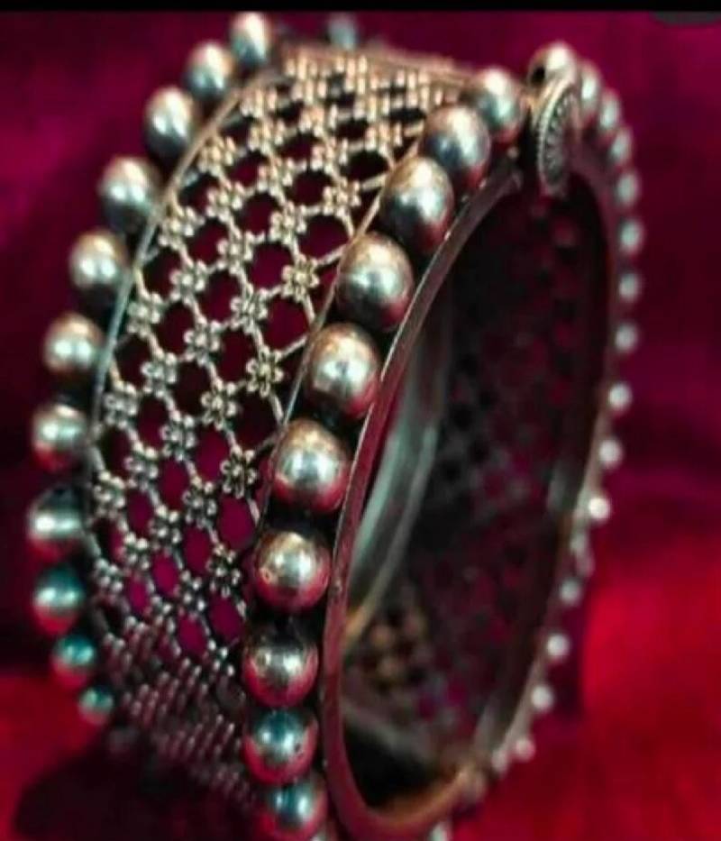 Antique jaali hand Kada
