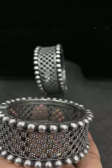 Antique jaali hand Kada