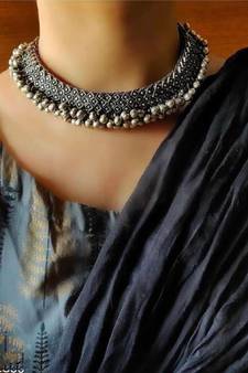 Silver look alike ethnic necklace set