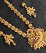GOLD PLATED NECKLACE SET IN FANCY DESIGN