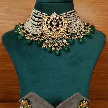 Green necklace-sets 5