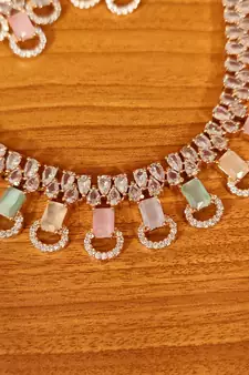Multicolor necklace-sets