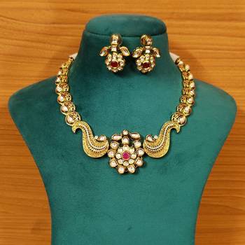 Red necklace-sets 1