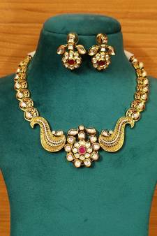 Red necklace-sets