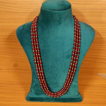 Red necklaces 1
