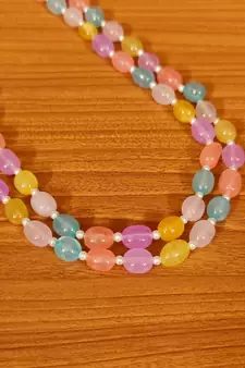 Multicolor necklaces