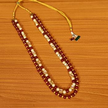 Red necklaces 3