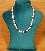 Multicolor necklaces