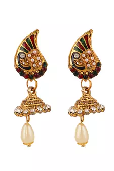 White pearl jewellery
