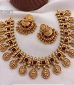 Alyesha Latest Stylish Choker Traditional Necklace Jewellery Set for Women