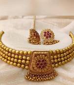 Alyesha Latest Stylish Choker Traditional Necklace Jewellery Set for Women