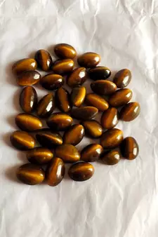 Natural Tiger Eye at Wholesale Rate 1.25 Ratti 1.13 Carat Oval Shape चिति Loose Gemstone For Astrologers Jewellers 1 Pcs