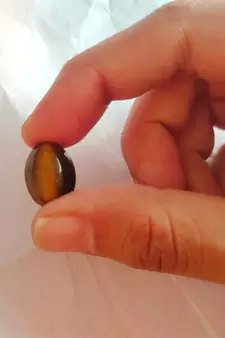 Natural Tiger Eye at Wholesale Rate 1.25 Ratti 1.13 Carat Oval Shape चिति Loose Gemstone For Astrologers Jewellers 1 Pcs