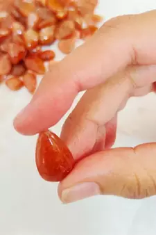 Natural Sunstone at Wholesale Rate 12.25 Ratti 11 Carat Pear Shape संग सितारा Loose Gemstone For Astrology Purpose 1 Pcs