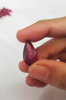 Natural Ruby at Wholesale Rate 4.25 Ratti 3.86 Carat Pear Shape माणिक Loose Gemstone for Astrology Purpose Ratan 1 Pcs