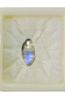 Natural Rainbow Moonstone at Wholesale Rate 7.25 Ratti 6.89 Carat Marquise Shape चंद्रकांत Loose Gemstone Ratan 1 Pcs