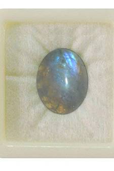 Natural Rainbow Moonstone at Wholesale Rate 7.25 Ratti 6.89 Carat Oval Shape चंद्रकांत Loose Gemstone Rashi Ratan 1 Pcs