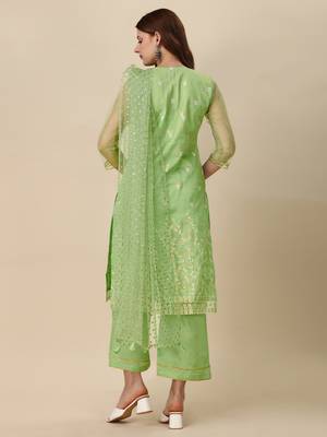 Women   s Foil Printed Kurti And Pant Set With Foil Printed Net Dupatta (Parrot) (MAK12FOIL) 2