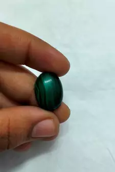 Natural Malachite at Wholesale Rate 4.25 Ratti 3.86 Carat Oval Shape दाना फ़िरंग Loose Gemstone Astrology Purpose 1 Pcs