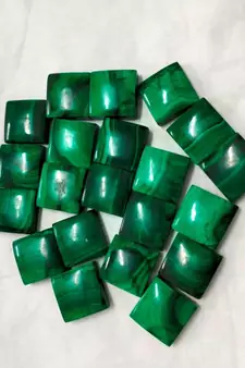 Natural Malachite at Wholesale Rate 3.25 Ratti 2.95 Carat Square Shape दाना फ़िरंग Loose Gemstone Crystal Healing 1 Pcs