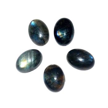 Natural Labradorite at Wholesale Rate 11.25 Ratti 10.12 Carat Oval Shape मोरपंखी Loose Gemstone Astrology Purpose 1 Pc 2