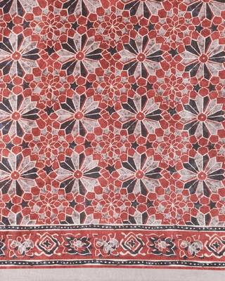 Soft Silk Blend Saree With Printed Border With Blouse 5