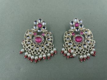 Gold Plated Stylish Pink Pearls Kundan Studded Jhumki Earrings 2
