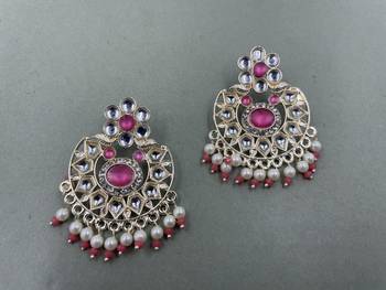 Gold Plated Stylish Pink Pearls Kundan Studded Jhumki Earrings 3