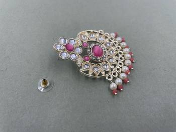 Gold Plated Stylish Pink Pearls Kundan Studded Jhumki Earrings 5