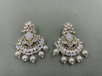Gold Plated Floral White Kundan Pearls Studded Jhumki Earrings 1