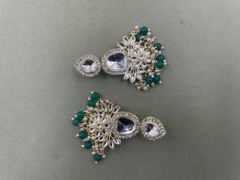 Gold Plated Classic Green Pearls Kundan Studded Jhumki Earrings 3
