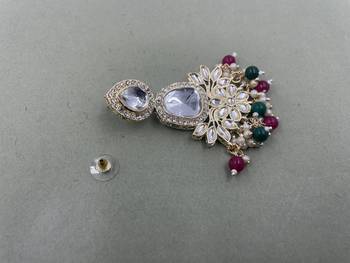 Gold Plated Classic Red Green Pearls Kundan Studded Jhumki Earrings 4