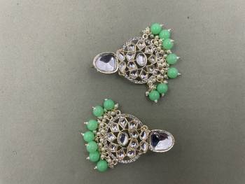 Gold Plated Classic Mint Green Pearls Kundan Studded Jhumki Earrings 2