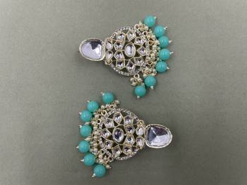 Gold Plated Classic Rama Green Pearls Kundan Studded Jhumki Earrings 3