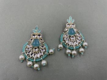 Gold Plated Stylish Rama Green Pearls Kundan Studded Jhumki Earrings 2