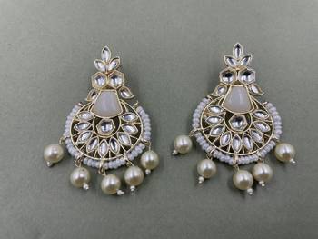 Gold Plated Stylish White Pearls Kundan Studded Jhumki Earrings 2