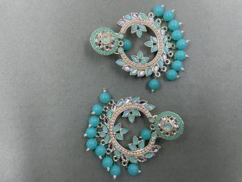 Gold Plated Stunning Floral Rama Green Pearls Kundan Studded Jhumki Earrings 3