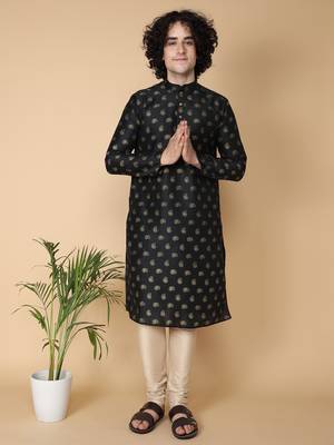 Tabard Black printed cotton kurta 1