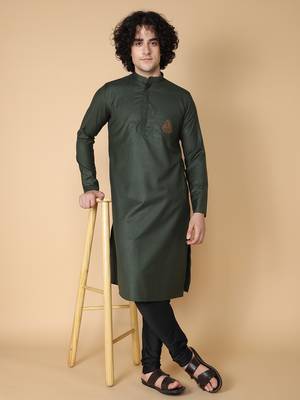 Tabard Green embroidered cotton kurta 1