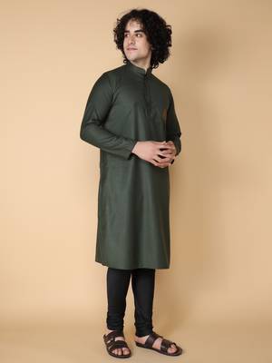 Tabard Green embroidered cotton kurta 3