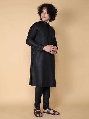 Tabard Black embroidered cotton kurta 3