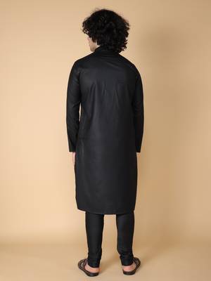 Tabard Black embroidered cotton kurta 5