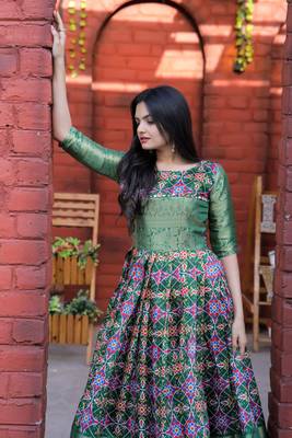 Green Jacquard  Silk With Beautiful Patola Print & Peacock Weaving Work Gown 3