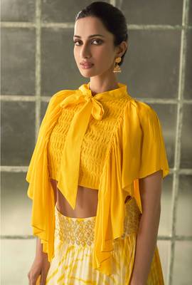 Cream embroidered silk stitched lehenga 4