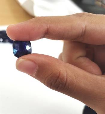 Natural Blue Sapphire at Wholesale Rate Fine Quality 6.25 Ratti 5.68 Carat Cushion Shape Nilam Loose Gemstone 1 Pcs 4