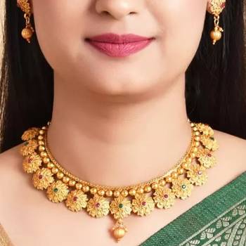 Alyesha Latest Stylish Choker Traditional Necklace Jewellery Set for Women 2