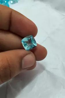 Natural Blue Topaz at Wholesale Rate Fine Quality 5.25 Ratti 4.77 Carat Cushion Shape Loose Gemstone 1 Pcs
